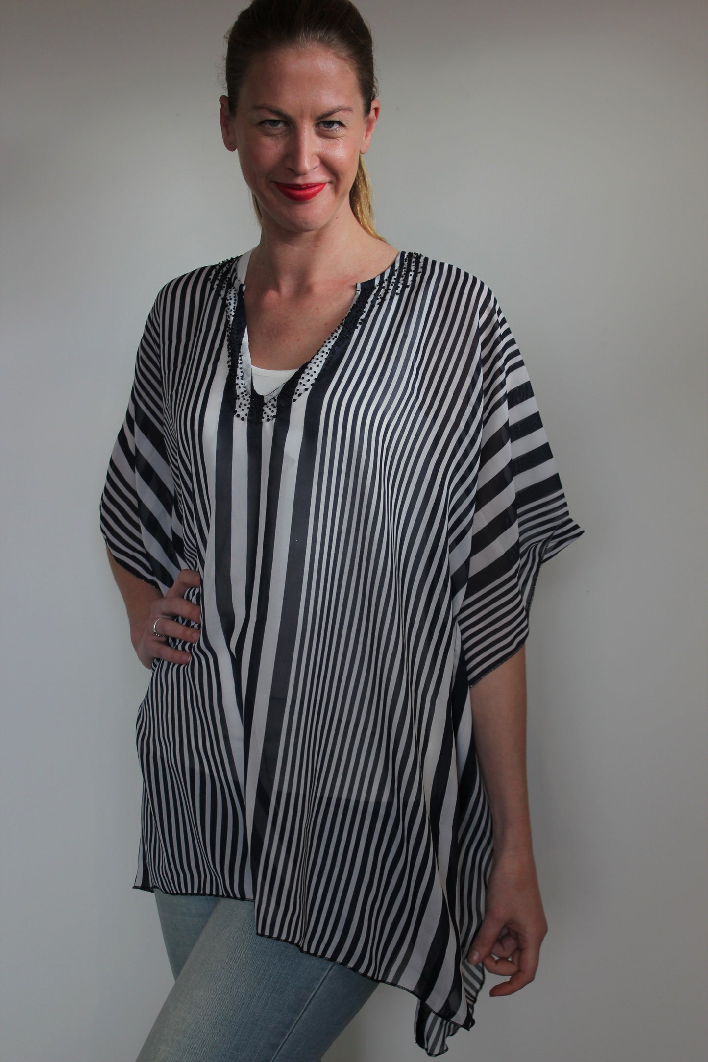 deidaa sheer striped kaftan black white