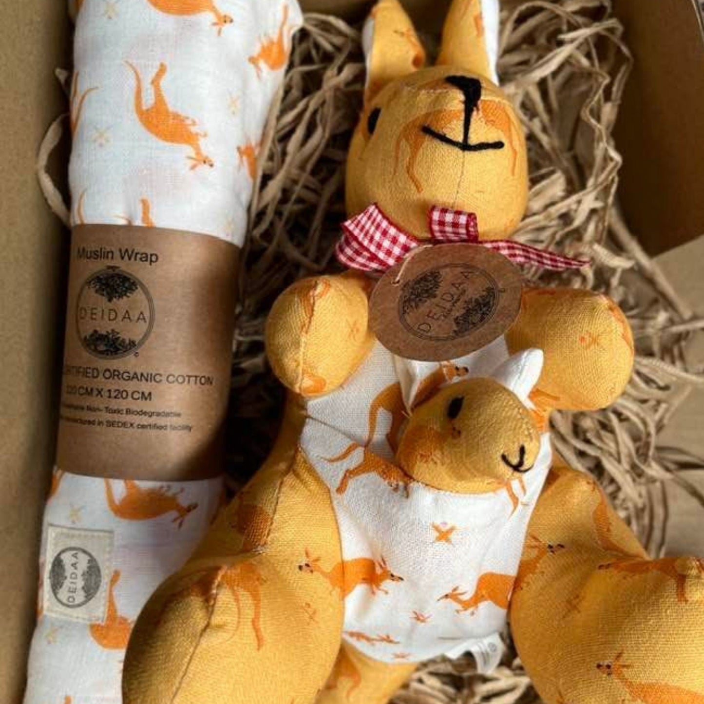 Deidaa Christma Gift Box Organic Kangaroo Toy Muslin Wrap